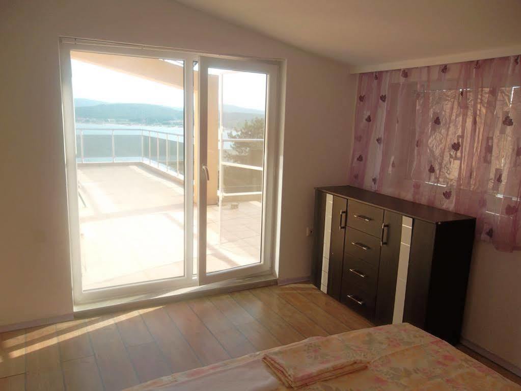 Safo Apartments And Rooms Sozopol Extérieur photo